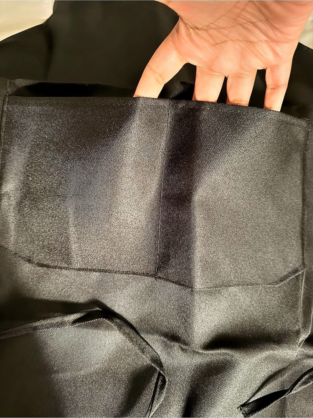 Black Apron - Picture 3 of 5